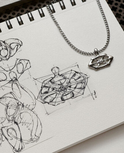 Dyst Pendant (2)